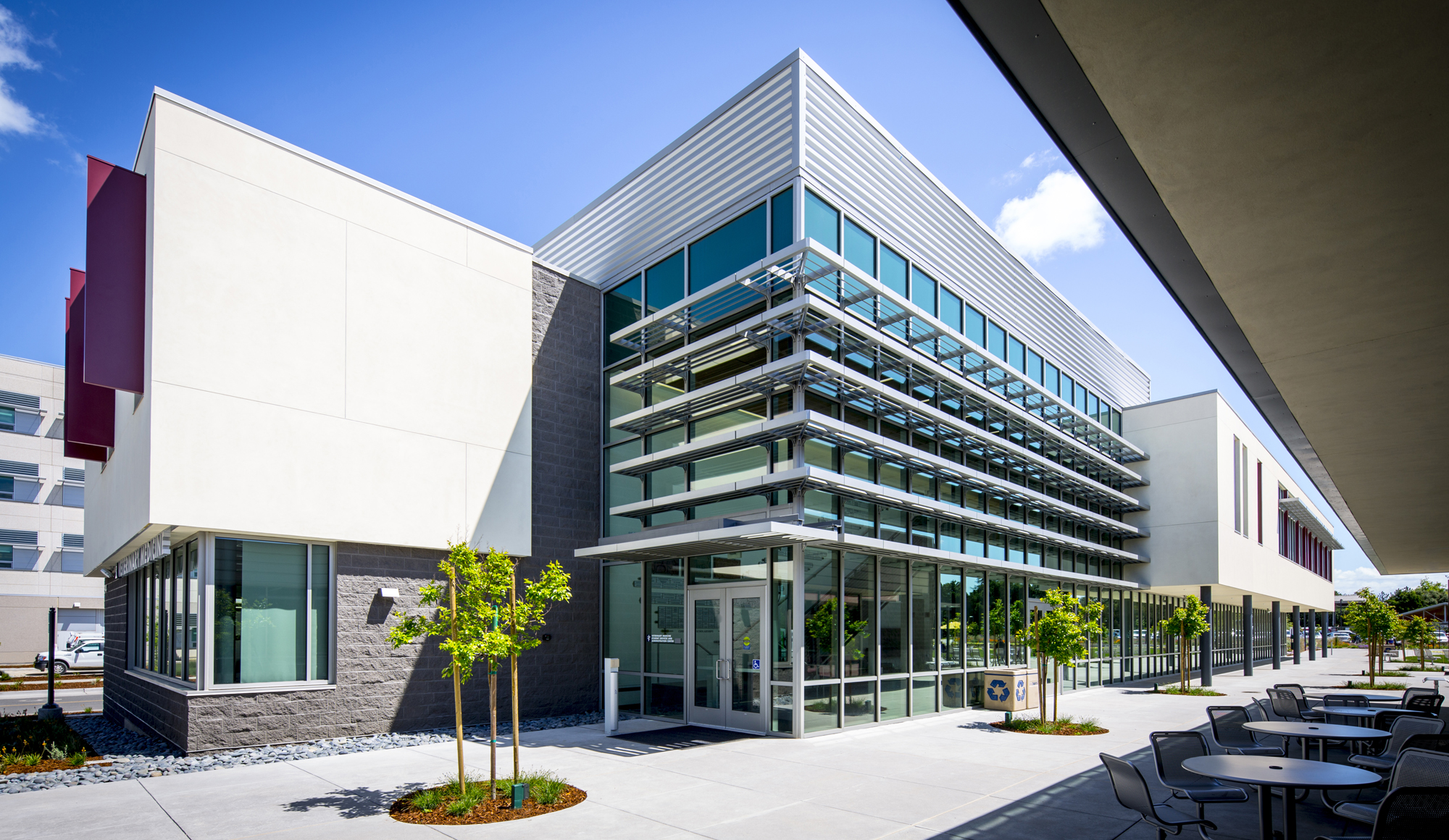 UC Davis Veterinary Medicine Student Services and Administration Center